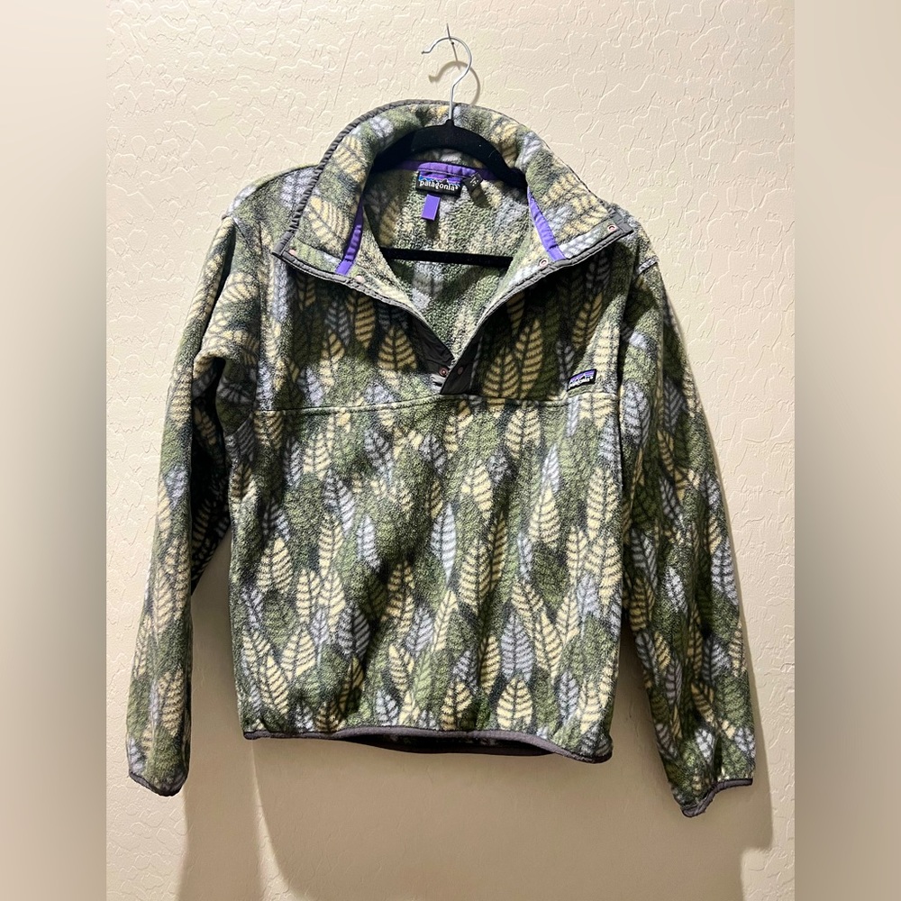 Multicolored Patagonia fleece